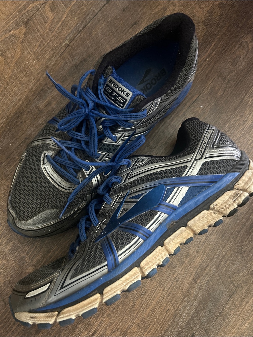 Brooks Men's Running Sneakers in Black & Blue